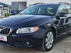 Azul Usado 2009 Volvo V70 Summum Carrinha | € 12.750