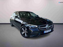 Preto Novo 2025 Mercedes C300 Carrinha | € 61.370 (Preço justo)