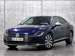 Azul Usado 2019 VW Arteon Elegance Sedan | € 32.500
