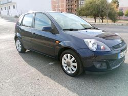 Azul Usado 2006 Ford Fiesta Trend Citadino | € 2.500 (Preço justo)