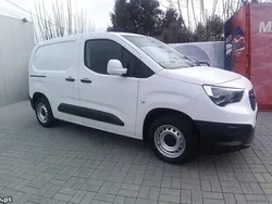 Branco Usado 2019 Opel Combo Monovolume | € 15.750 (Preço justo)