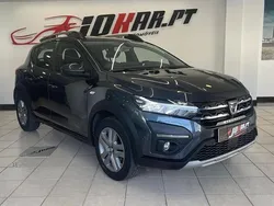Cinzento Usado 2021 Dacia Sandero Comfort Citadino | € 13.990 (Preço justo)
