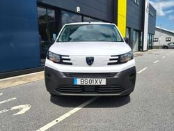 Branco Novo 2025 Peugeot E-Partner Monovolume | € 29.990 (Preço justo)