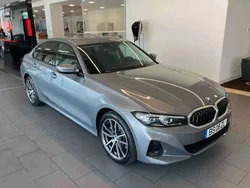 Cinzento Novo 2025 BMW 330e Shadowline Sedan | € 52.800 (Preço justo)