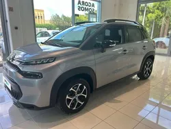 Cinza Usado 2024 Citroën C3 PureTech Citadino | € 17.990 (Preço justo)