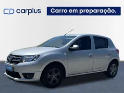 Cinzento Usado 2015 Dacia Sandero Citadino | € 12.900 (Caro)