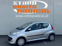 Cinza Usado 2006 Peugeot 107 Citadino | € 4.750 (Preço justo)