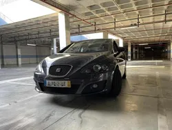 Cinzento Usado 2011 Seat Leon Citadino | € 10.200 (Preço justo)