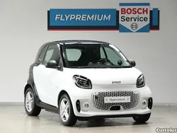 Branco Usado 2021 Smart ForTwo Electric Drive Passion Coupé | € 12.990