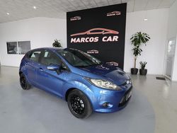 Azul Usado 2010 Ford Fiesta Trend Citadino | € 6.900 (Preço justo)