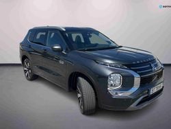 Cinzento Usado 2025 Mitsubishi Outlander P-HEV Instyle SUV | € 54.900 (Bom preço)