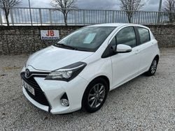Branco Usado 2016 Toyota Yaris Comfort | € 11.950 (Preço justo)