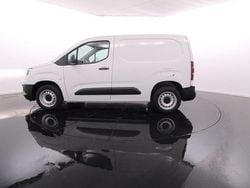 Branco Usado 2023 Opel Combo Monovolume | € 19.900 (Preço justo)