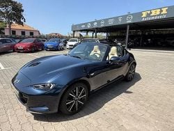 Azul Usado 2024 Mazda 2 Kazari | € 39.900