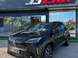 Preto Usado 2024 Toyota Yaris Hybrid | € 24.750 (Bom preço)