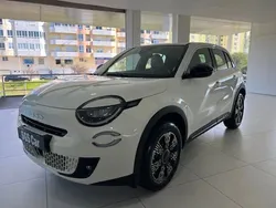 Branco Novo 2024 Fiat 600 | € 25.490 (Preço justo)