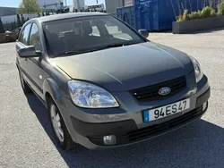 Usado 2007 Kia Rio Sedan | € 3.500