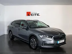 Cinza Usado 2024 Skoda Superb Carrinha | € 39.000