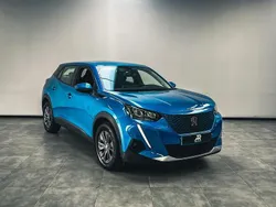 Azul Usado 2021 Peugeot e-2008 Active SUV | € 17.900 (Preço justo)