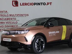 Castanho Novo 2025 Opel Grandland X SUV | € 48.450