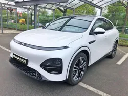 Branco Usado 2024 XPENG G6 SUV | € 47.990