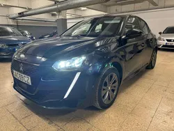 Preto Usado 2020 Peugeot e-208 Allure Citadino | € 13.860 (Bom preço)