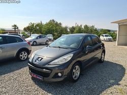 Cinza Usado 2011 Peugeot 207 Citadino | € 6.400 (Preço justo)