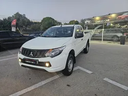 Branco Usado 2018 Mitsubishi L200 Invite Pickup | € 23.490