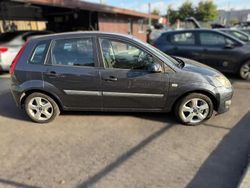 Cinza escuro Usado 2008 Ford Fiesta Citadino | € 5.290 (Caro)