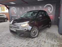 Preto (metalizado) Usado 2021 Fiat 500e Icon Citadino | € 17.900 (Preço justo)