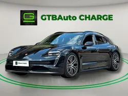 Preto Usado 2023 Porsche Taycan 4S Sedan | € 78.000