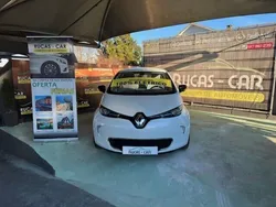 Branco Usado 2015 Renault Zoe Life Citadino | € 9.500 (Preço justo)