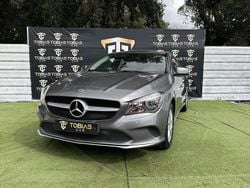 Cinza Usado 2018 Mercedes CLA180 Style Sedan | € 19.900 (Bom preço)