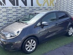 Cinzento Usado 2012 Kia Rio | € 8.250 (Preço justo)