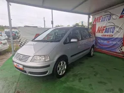 Cinzento Usado 2003 VW Sharan Monovolume | € 7.990