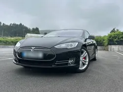 Preto Usado 2014 Tesla Model S Sedan | € 25.500