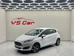 Branco Usado 2015 Ford Fiesta Titanium Citadino | € 11.500 (Preço elevado)