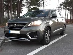 Verde Usado 2018 Peugeot 5008 Monovolume | € 16.300 (Bom preço)