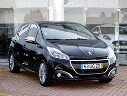 Preto Usado 2018 Peugeot 208 Style Citadino | € 10.950 (Preço justo)