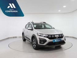 Cinza Usado 2024 Dacia Sandero Expression Citadino | € 17.330 (Preço justo)