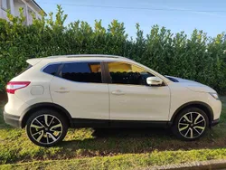 Usado 2015 Nissan Qashqai Tekna SUV | € 11.000 (Bom preço)