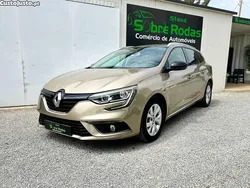 Castanho Usado 2019 Renault Mégane GrandTour Carrinha | € 16.900 (Preço justo)