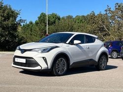 Branco (pintura metalizada especial) Usado 2022 Toyota C-HR Luxury SUV | € 31.000 (Preço justo)