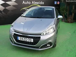 Cinza Usado 2019 Peugeot 208 Allure Citadino | € 12.750 (Bom preço)