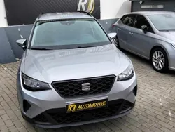 Cinzento Usado 2023 Seat Arona SUV | € 17.990 (Preço justo)