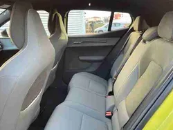 Amarelo Usado 2024 Volvo EX30 Plus SUV | € 40.990 (Bom preço)