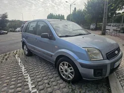 Usado 2007 Ford Fusion Sedan | € 2.500