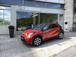 Vermelho preto Usado 2022 Toyota Aygo Citadino | € 18.900 (Preço justo)