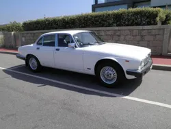 Branco Usado 1974 Jaguar XJ6 Sedan | € 16.500