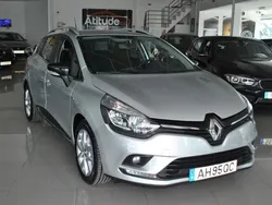 Cinza Usado 2021 Renault Clio V LIMITED Carrinha | € 14.970 (Preço justo)